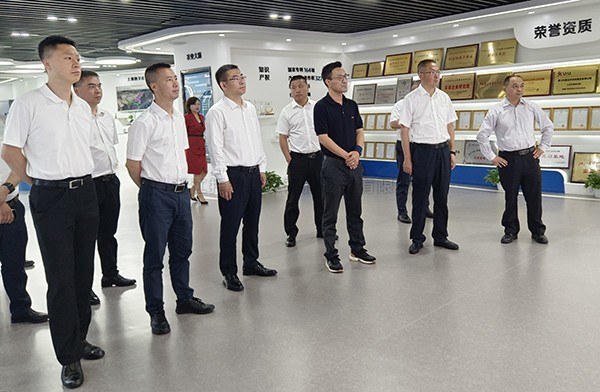 德阳市人大常委会副主任杨芳清、中江县委书记杜尚武率考察组赴樱桃APP免费下载考察调研