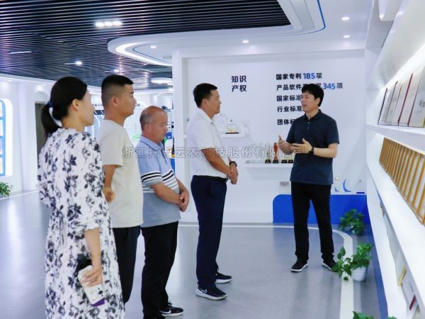 国家耐盐碱水稻技术创新中心西北中心主任王奉斌等一行莅临樱桃APP免费下载