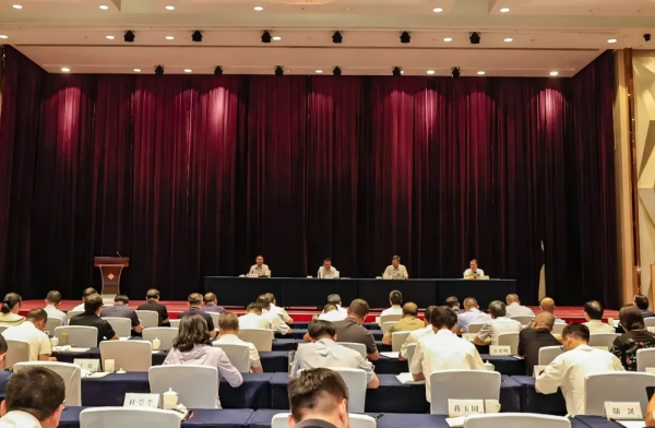 全省智慧农业引领区建设现场推进会召开，樱桃APP免费下载“数智大田”创新模式助力单产提升