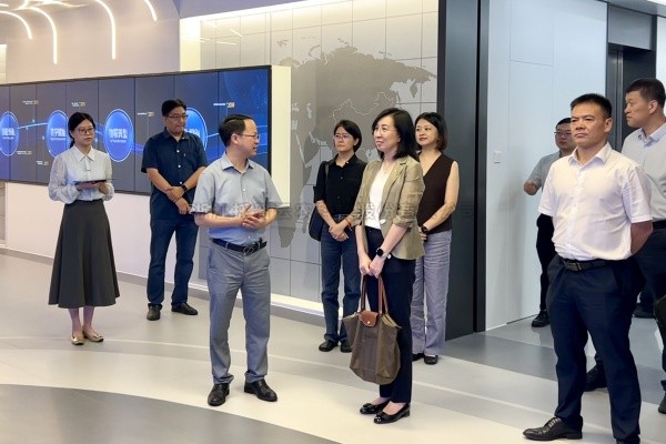 科技部国际合作司副司长庄嘉一行莅临樱桃APP免费下载调研考察